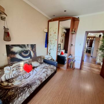 Миколи Міхновського бульв. (Дружби народів), 11