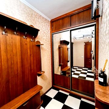 Володимира Івасюка просп. (Героїв Сталінграду), 37