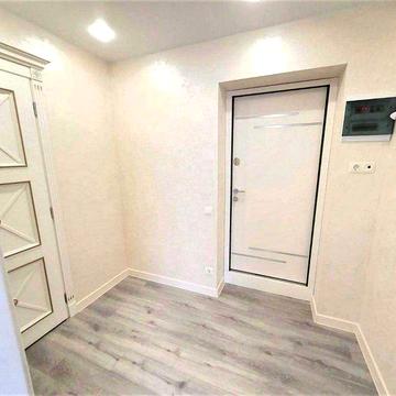 Продаж 1-кімнатної квартири пр. Перемоги (за мостом)