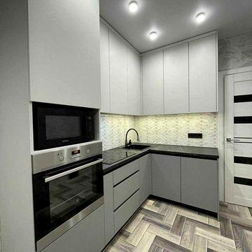 Первая сдача. Мира 43. Новострой. S=42м2.