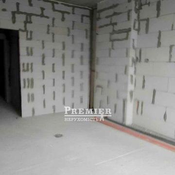 Продам однокімнатну квартиру у новому ЖК