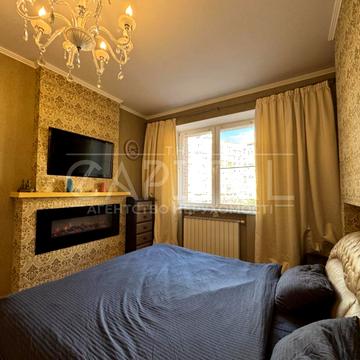 Володимира Івасюка просп. (Героїв Сталінграду), 10-А