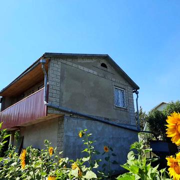 Продам  дачу. Заміський  будинок