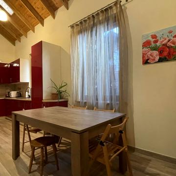 Садова вул., 52