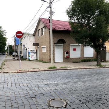 Леоніда Каденюка вул. (Чкалова), 3-Б