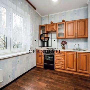 Червоної Калини просп. (Володимира Маяковського), 49-А