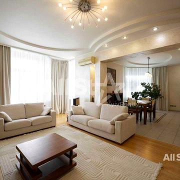 Оренда 4к квартири Кловський Узвіз,5 (Бомбосх., генератор) Без комісії