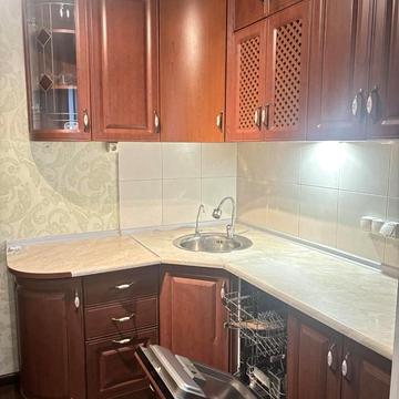 Оболонський просп., 7-Б