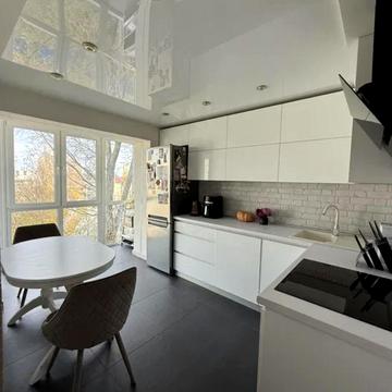 Любарського вул. (Білостоцького), 84-А