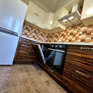 Бориса Гмирі вул., 16