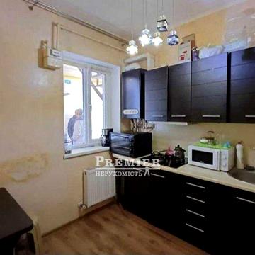 Двокімнатна квартира з ремонтом у малоквартирному будинку, 43 м²