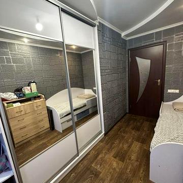 Продам 3-х кімнатну квартиру  в Лиманівкі