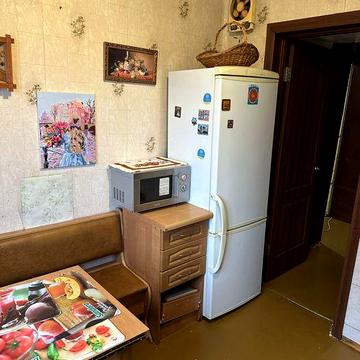 2-кім. вул.Вірменська 5 , метро Вирлиця -5 хвилин пішки.