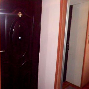 1 ком.кв.Бочарова-газ-2 этаж-можно с ребёнком-свободна-ключи-район.