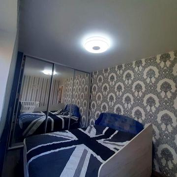 Продам 3 кімнати 1/5 в подарунок погріб та город