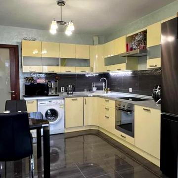 Івана Пулюя вул., 2