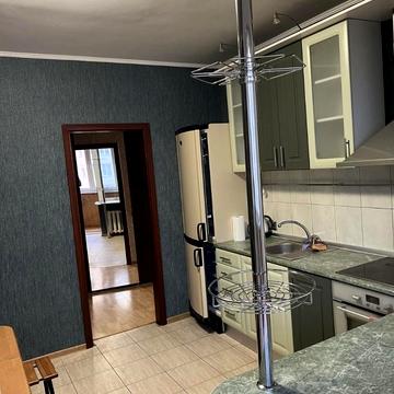 Вишняківська вул., 9