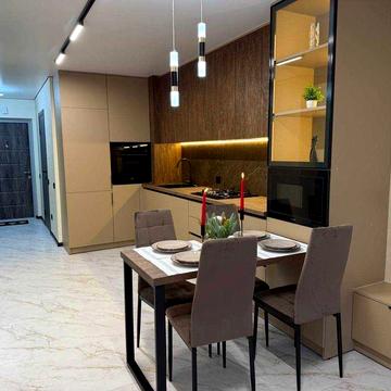 Сучасна 1.5 кімн р-н Універсаму, вул.Заміська