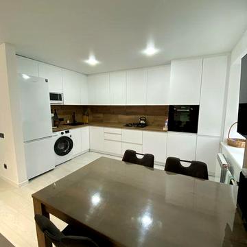 Квартира з євроремонтом, перепланована, Леха Качинського