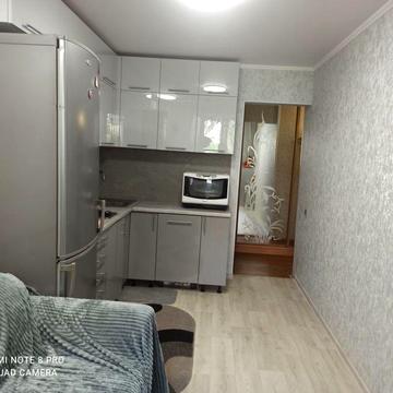 Продам 4-ну кв-ру на початку проспект Миру