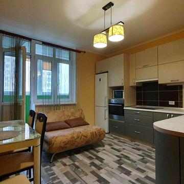 Без%! Оренда великої 1к квартири в ЖК Паркові озера, Воскресенська 12А