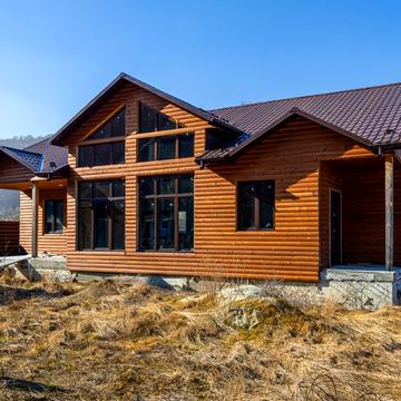 Євгена Коновальця вул., 13