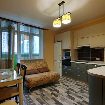 Воскресенська вул., 12-А