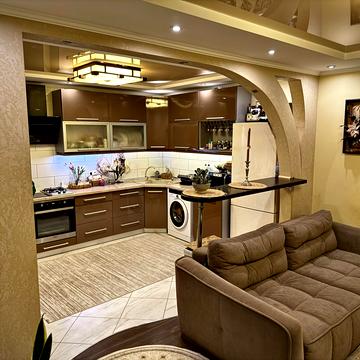 Миколаївська вул., 10