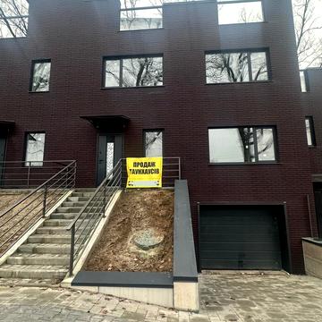 Києво-Мироцька вул.