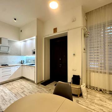 Свободи просп. (), 37