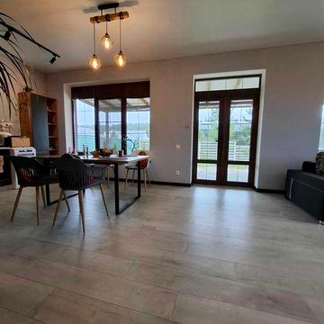 Здається чудовий будинок в с. Княжичі