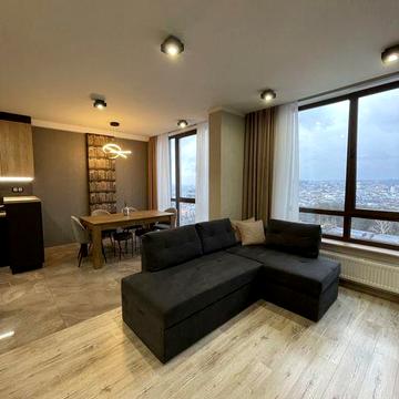 Реальна оренда видової квартири в жк Семицвіт