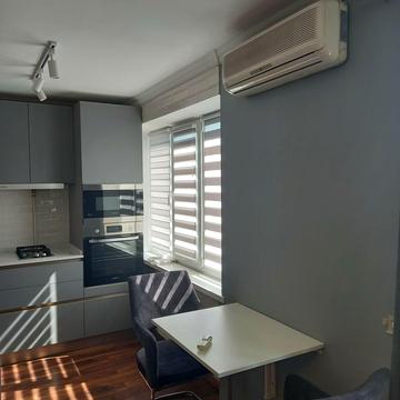 Лесі Українки бульв., 12