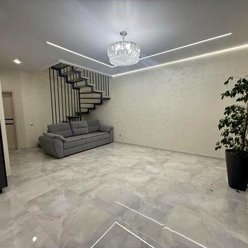 Продам таунхаус з ремонтом