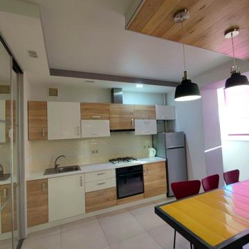 Чорновола вул., 128А