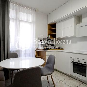 Віталія Скакуна вул. (Академіка Каблукова), 19