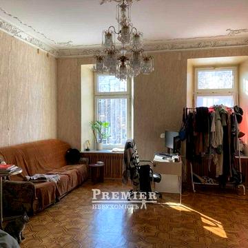 Продам 5-ти комнатную квартиру в Приморском районе.