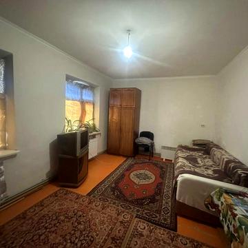 Двоповерховий будинок в Молодіжному СК "Хвиля" з усіма зручностями.