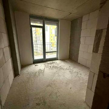 Здана видова 1кім квартира з балконом біля вул Незалежності! 6пов