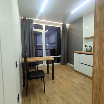 Бельведерська вул., 32-Б