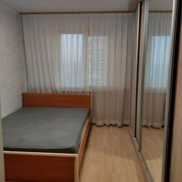 Академіка Єфремова вул. (Командарма Уборевича), 20