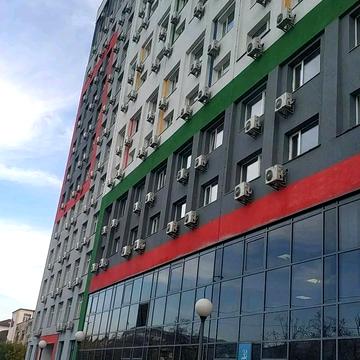 Машинобудівна вул., 41