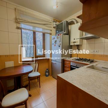 Джона Маккейна вул. (Івана Кудрі), 28/25