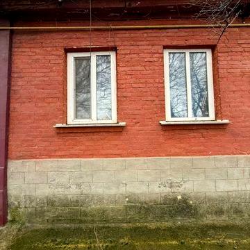 Фасадна частина будинку Центр