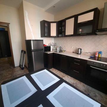 Перлинна вул., 3