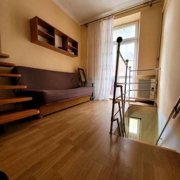 Продаж 2к трьо рівнева  Ближній Ценрт