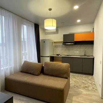 Салютна вул., 2к2