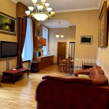 Оренда 2к квартири в самому центрі міста, вул. Заньковецької, 6