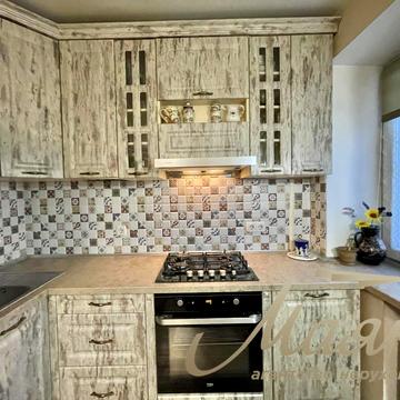 Космічна вул., 100