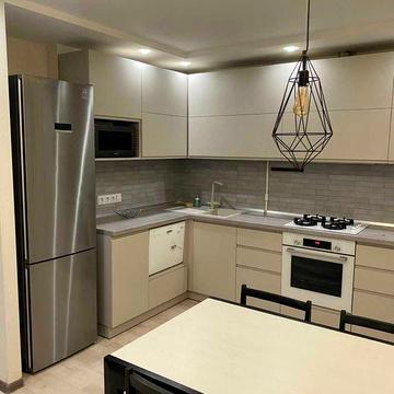 Сдам 3 к. квартиру Роганский Жилмассив, сотрудничаю